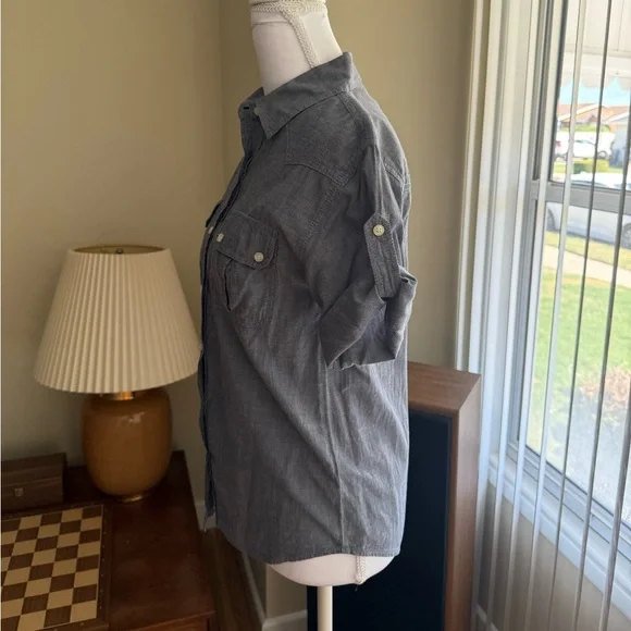 Rubbish Nordstrom Gray Chambray Roll Tab Button Down Shirt XS - Picture 4 of 10